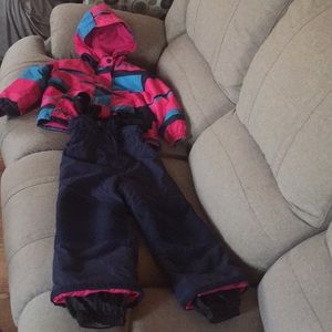 Girls size 3 2-piece snowsuit